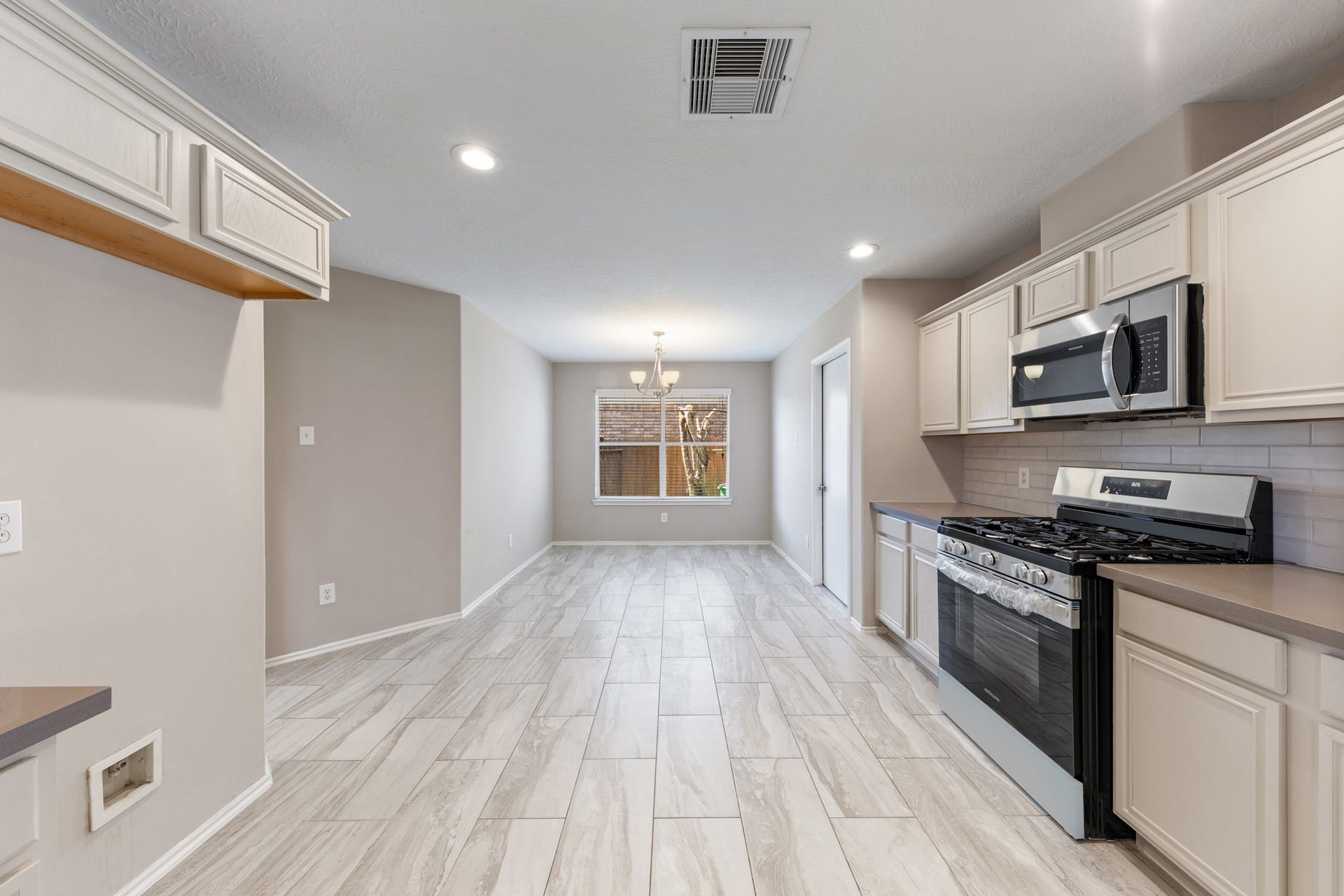1111 Magnolia Dale Drive, Fresno, TX 77545 1111 Magnolia Dale Drive, Fresno, TX 77545
