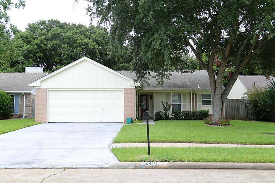 Property photo for 2410 Old Fort Road, Sugar Land, TX