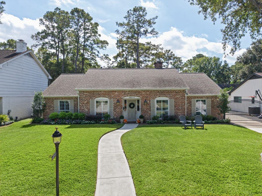 Property photo for 13711 Kingsride Lane, Houston, TX