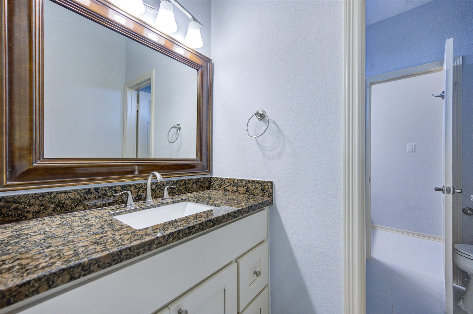 13211 Dusty Grove Lane, Sugar Land, TX 77498 13211 Dusty Grove Lane, Sugar Land, TX 77498