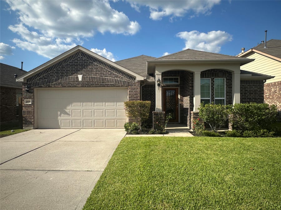 Property photo for 2570 Riverway Drive, Conroe, TX