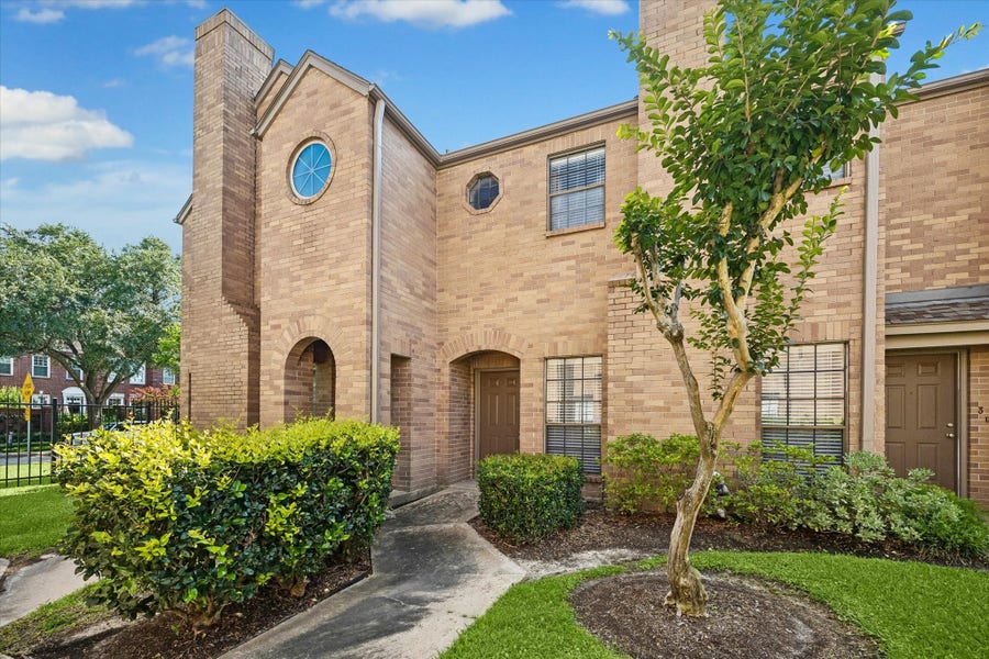 Property photo for 3300 Bellefontaine Street, #2, Houston, TX