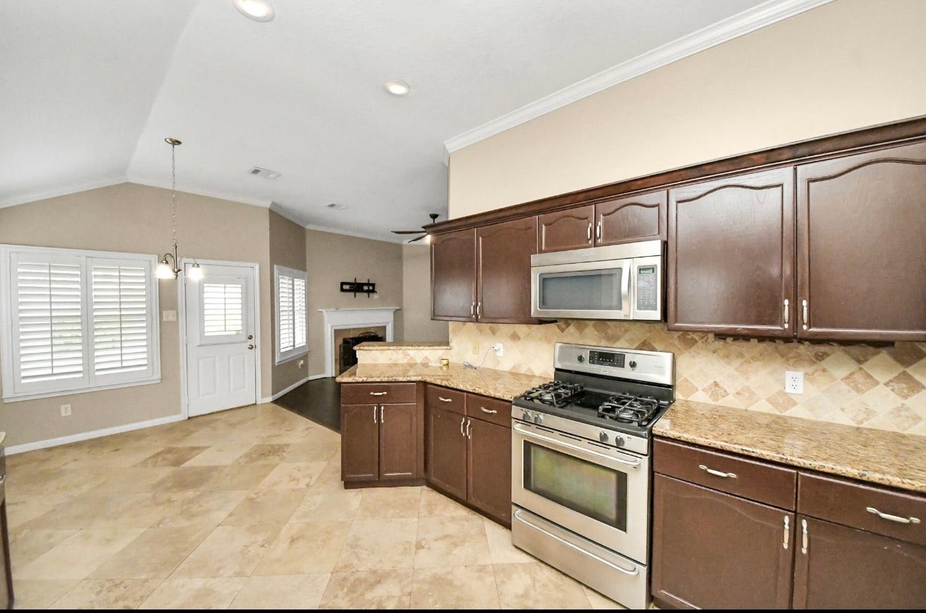 223 W New Meadows Drive, Sugar Land, TX 77479 223 W New Meadows Drive, Sugar Land, TX 77479