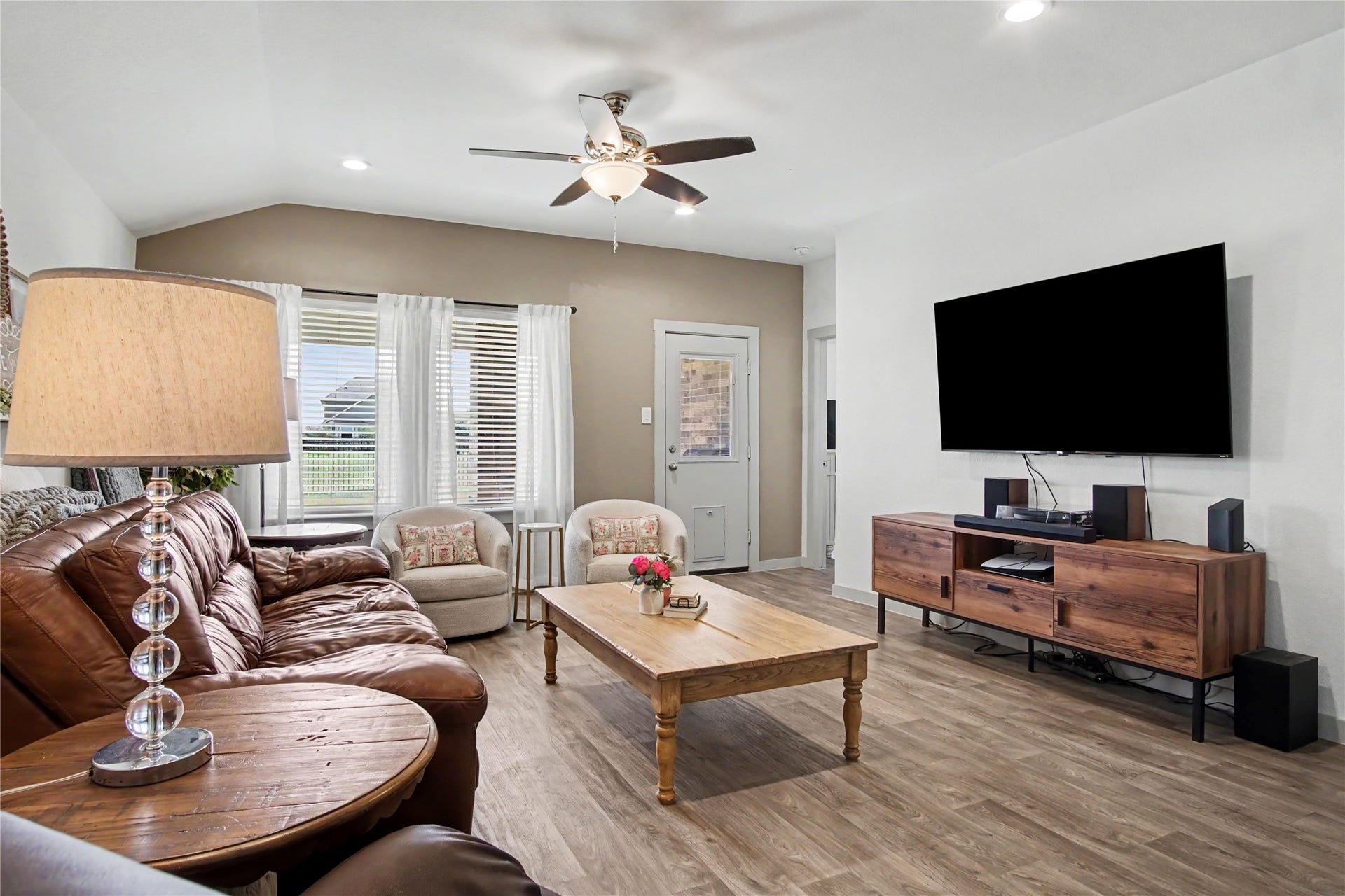 TV wall mounts stay with the home!
