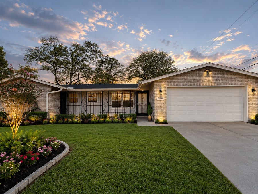 Property photo for 5902 Willow Glen Drive, Houston, TX