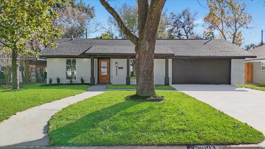 Property photo for 9603 Emnora Lane, Houston, TX