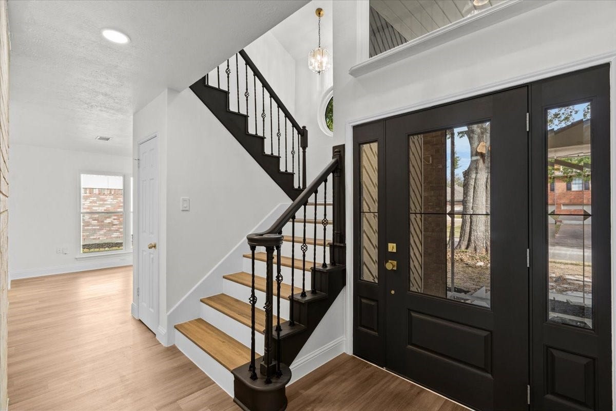 1704 San Jose Street, Friendswood, TX 77546 Front overlooking finished stairs