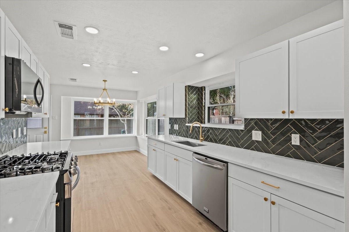 1704 San Jose Street, Friendswood, TX 77546 1704 San Jose Street, Friendswood, TX 77546