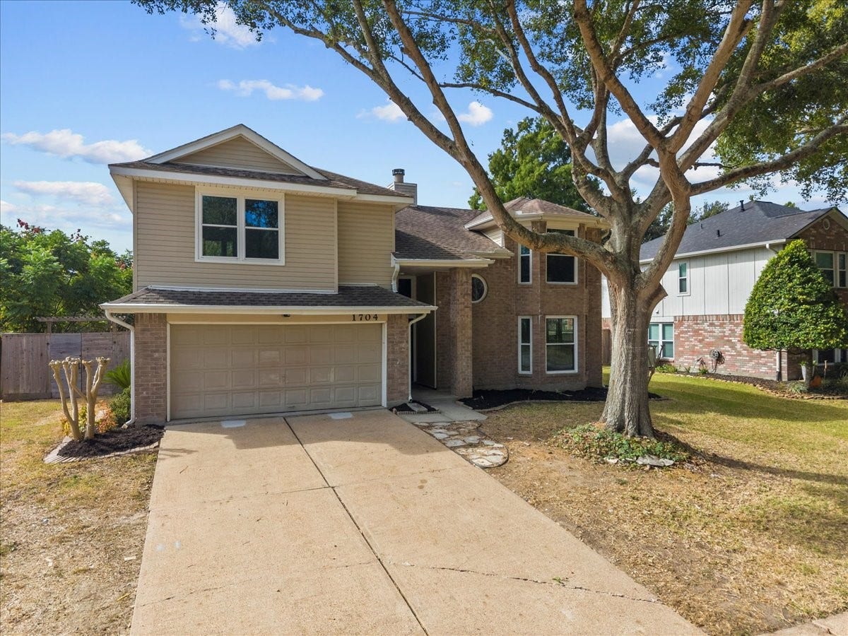 1704 San Jose Street, Friendswood, TX 77546 Front of the house