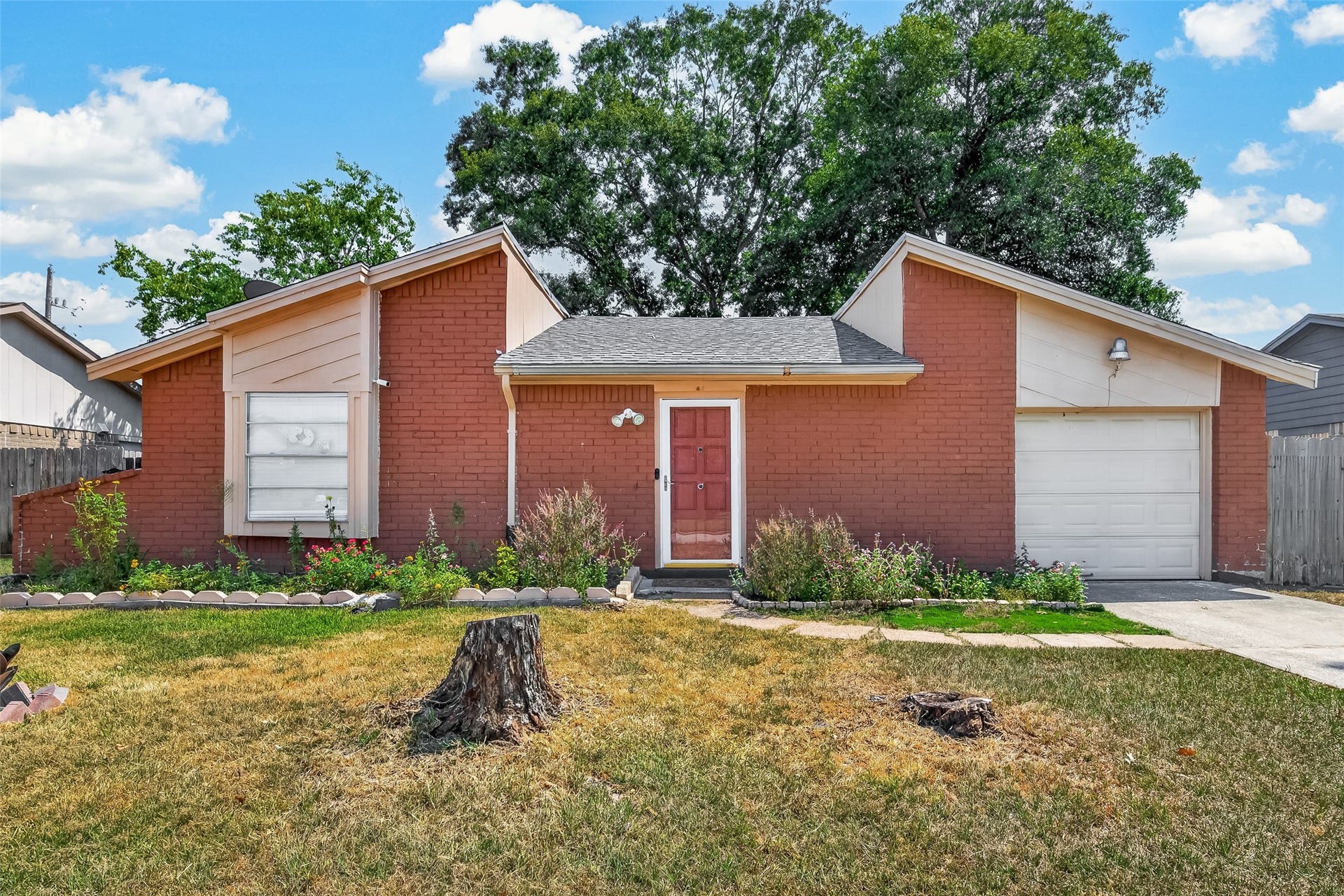 10706 Thorncliff Drive, Humble, TX 77396 10706 Thorncliff Drive, Humble, TX 77396