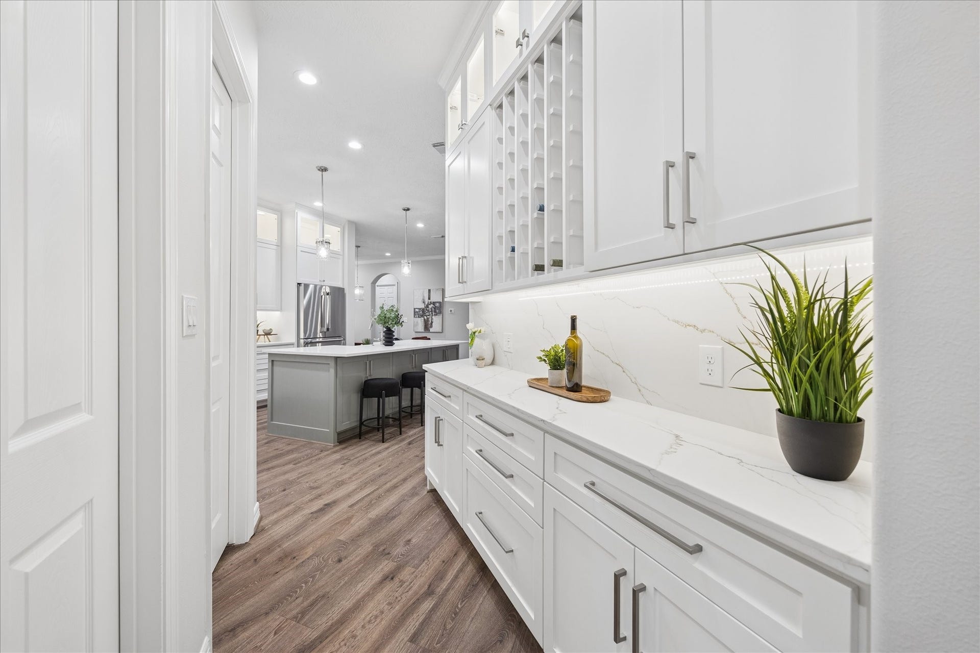 3710 Chateau Cove, Spring, TX 77386 3710 Chateau Cove, Spring, TX 77386