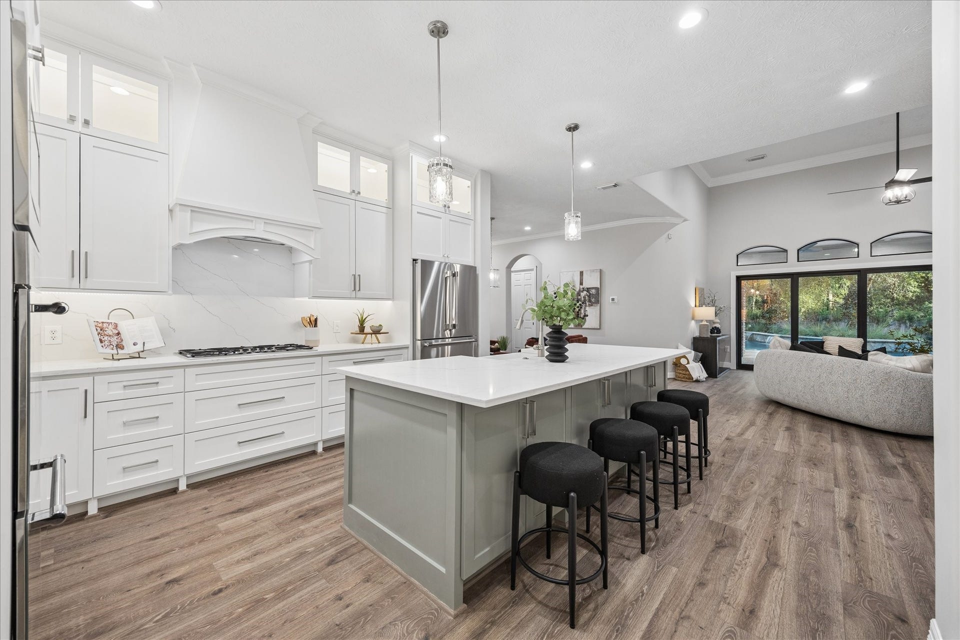 3710 Chateau Cove, Spring, TX 77386 3710 Chateau Cove, Spring, TX 77386