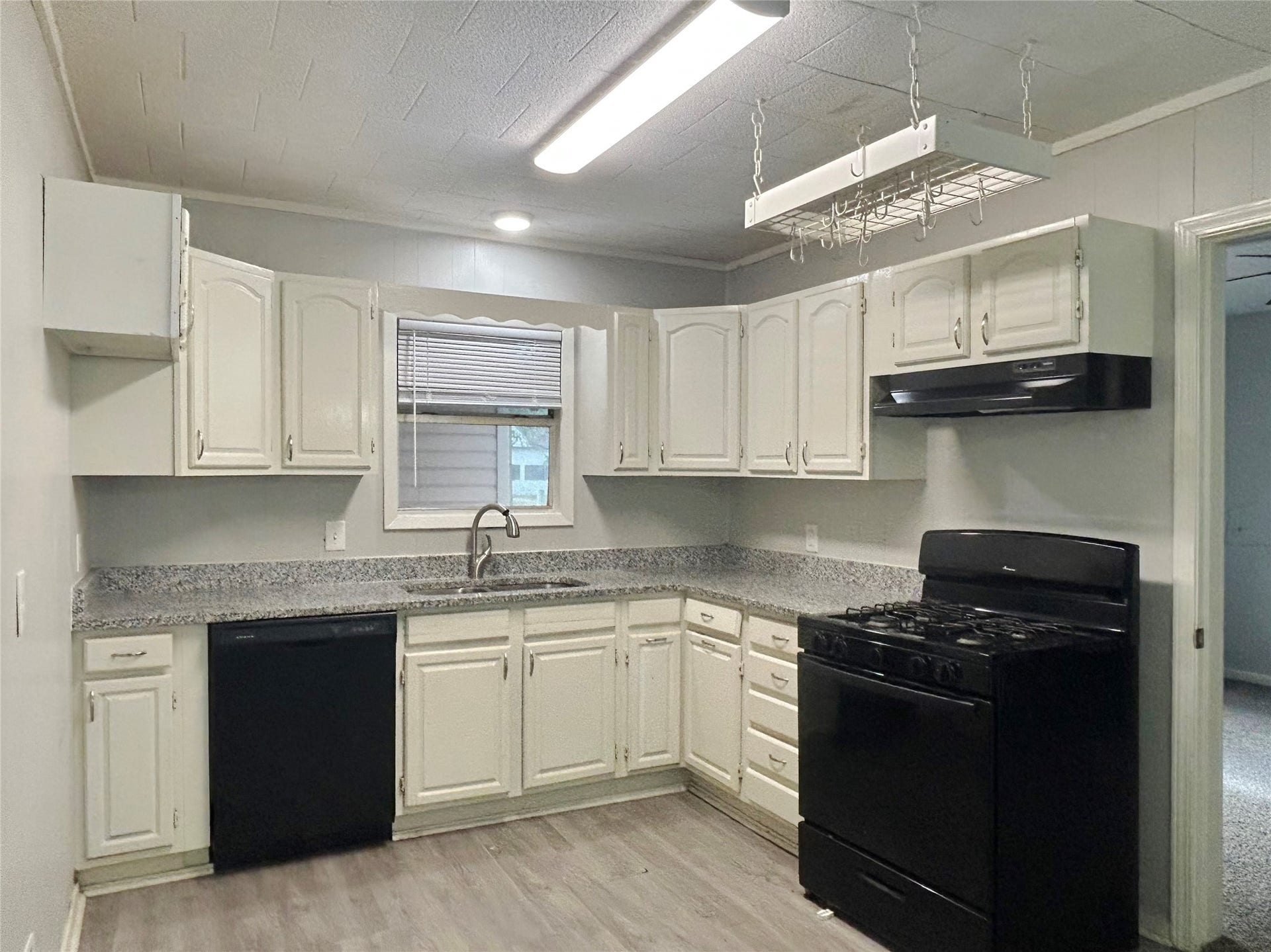 2918 3rd Avenue N, Texas City, TX 77590 2918 3rd Avenue N, Texas City, TX 77590