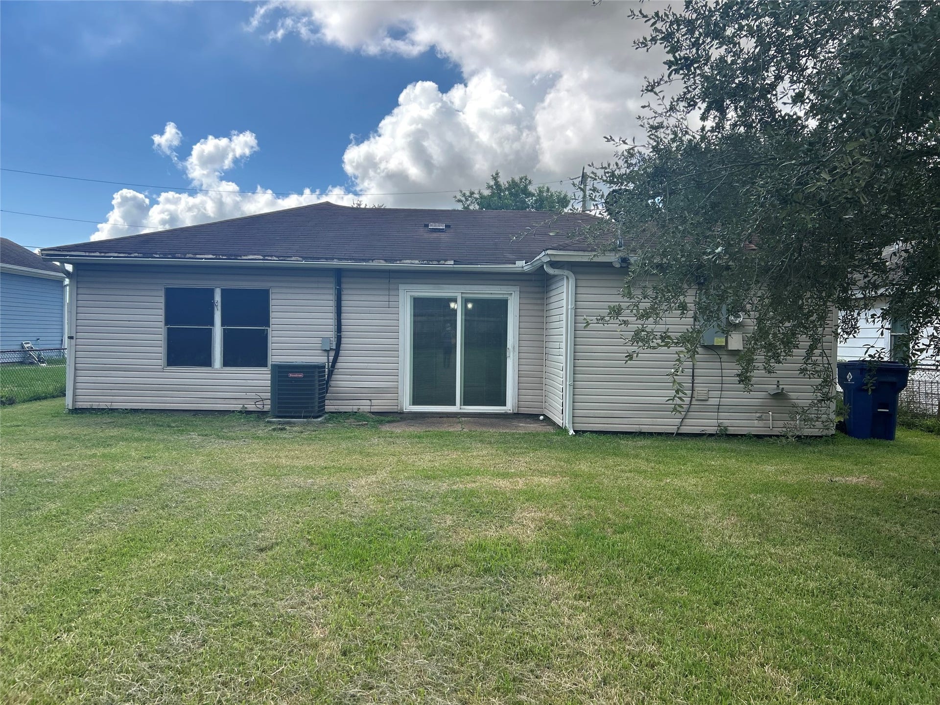 2918 3rd Avenue N, Texas City, TX 77590 2918 3rd Avenue N, Texas City, TX 77590