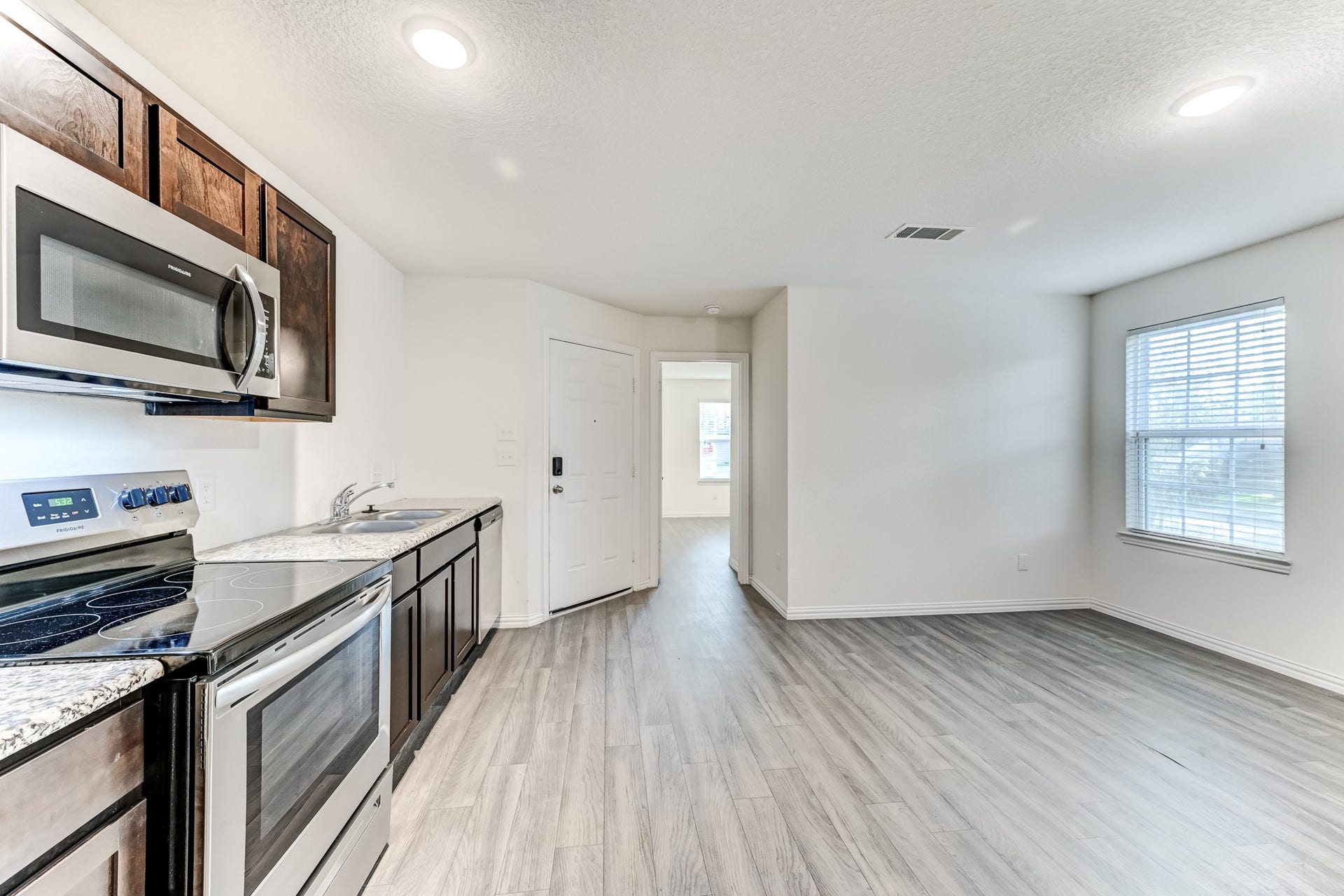 7925 Way Street, Houston, TX 77028