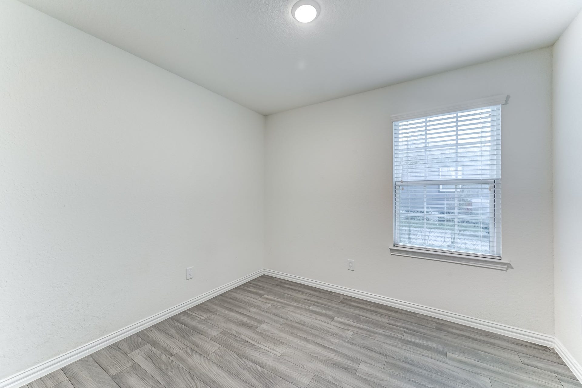 7925 Way Street, Houston, TX 77028