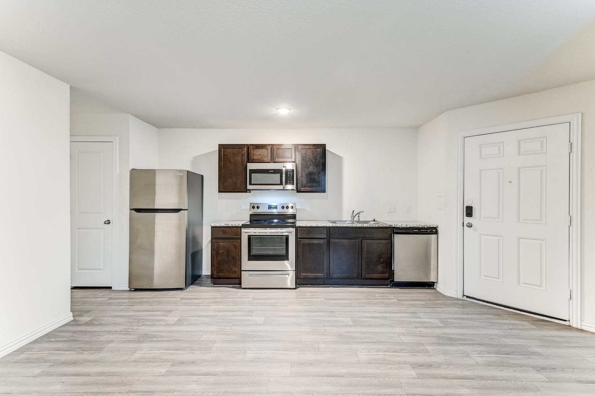 7925 Way Street, Houston, TX 77028