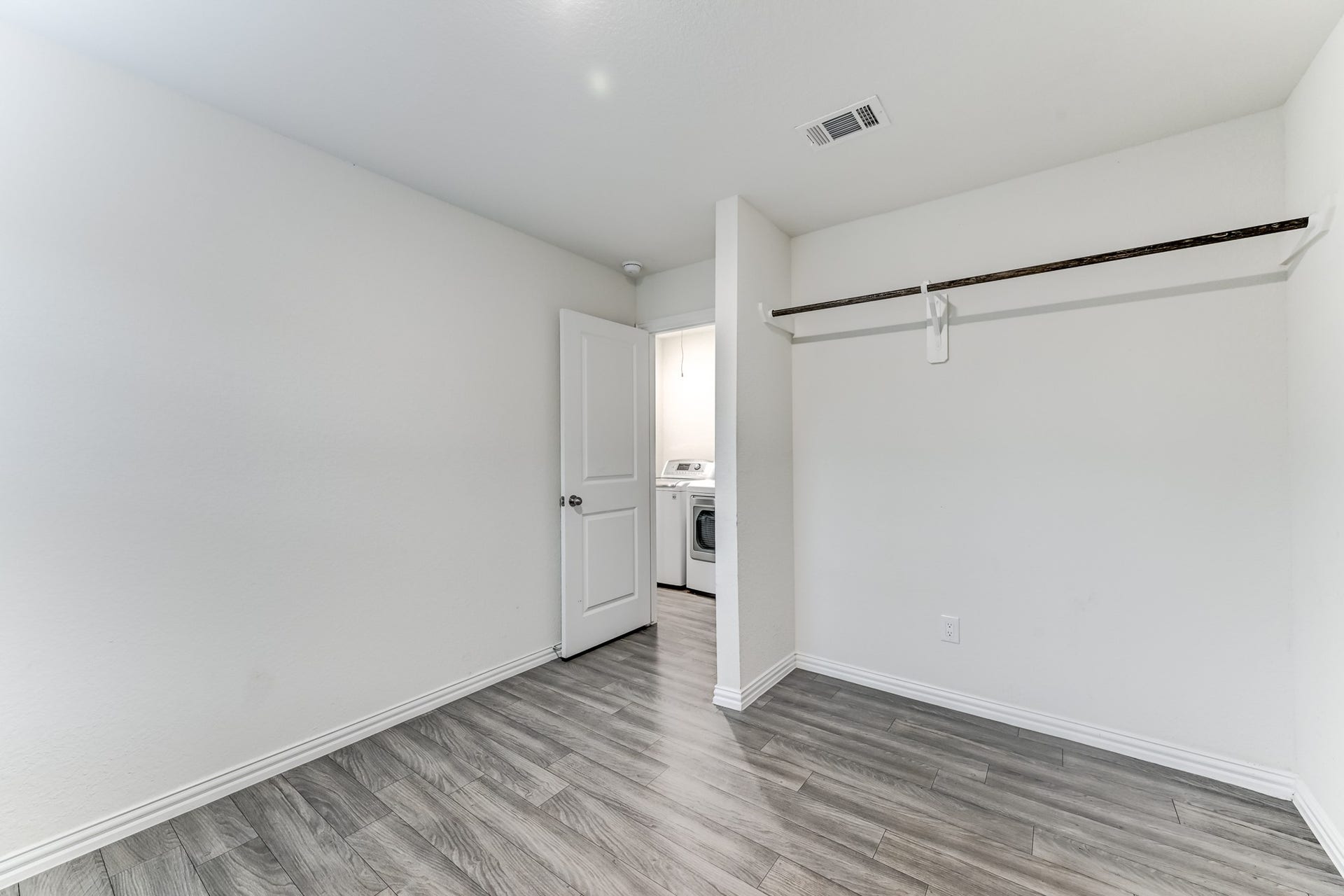 7925 Way Street, Houston, TX 77028