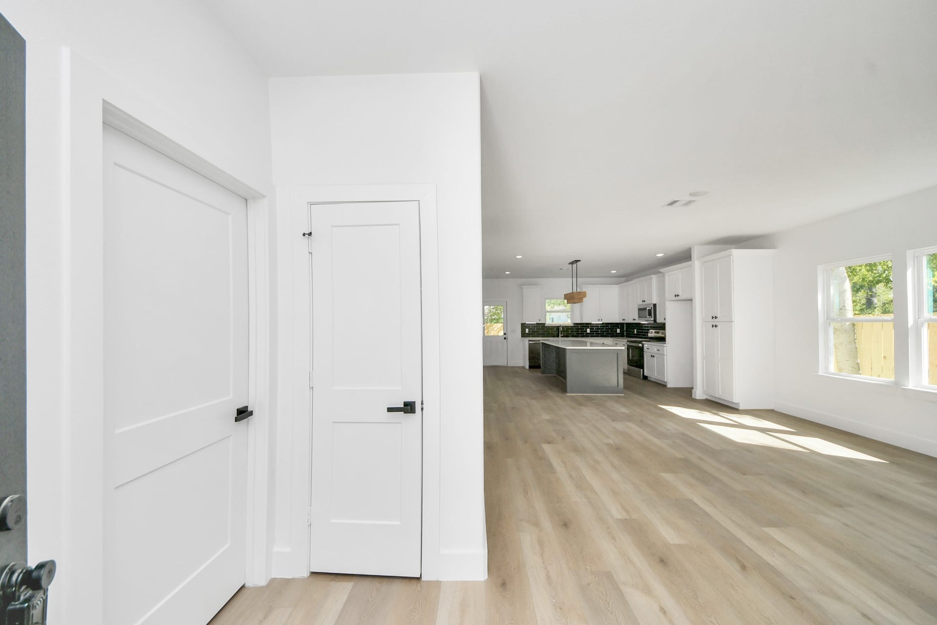 8235 Canyon Street, Houston, TX 77051 8235 Canyon Street, Houston, TX 77051