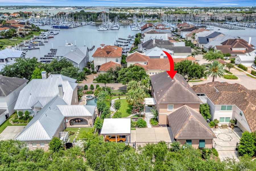 Property photo for 604 Harborside Way, Kemah, TX