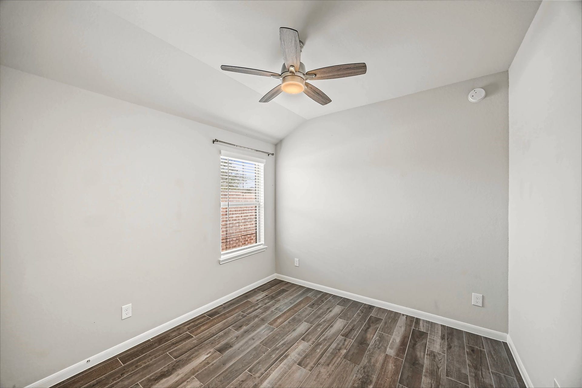 20022 Roan Ardennes Lane, Tomball, TX 77377 20022 Roan Ardennes Lane, Tomball, TX 77377