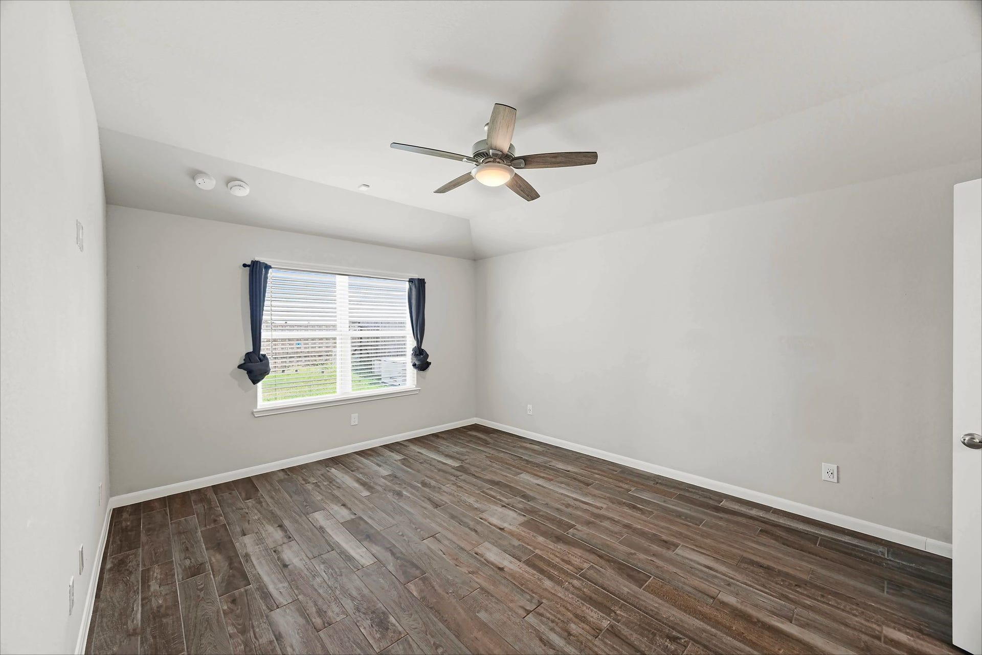 20022 Roan Ardennes Lane, Tomball, TX 77377 20022 Roan Ardennes Lane, Tomball, TX 77377