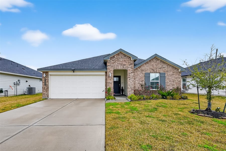Property photo for 7111 Dawn View Lane, Rosenberg, TX