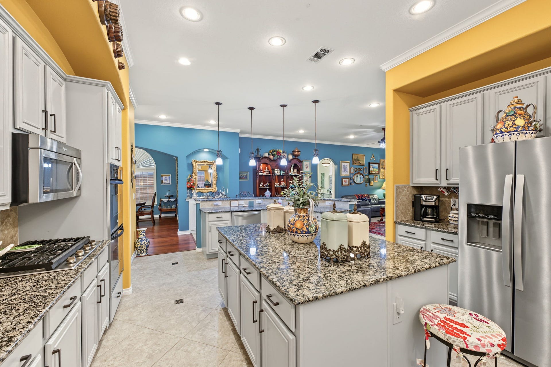 15206 Scenic Forest Drive, Conroe, TX 77384 15206 Scenic Forest Drive, Conroe, TX 77384