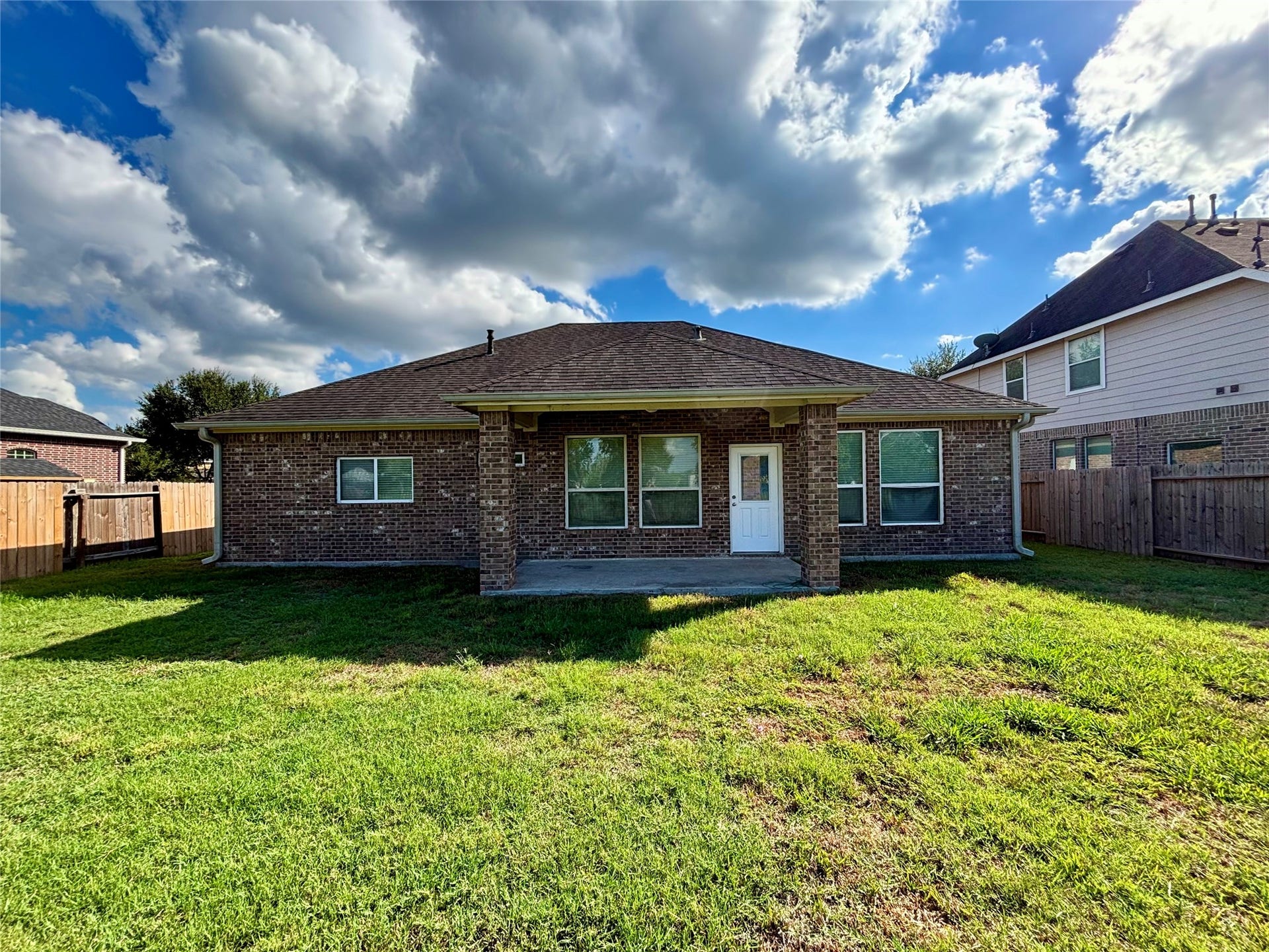 6013 Dublin Lane, Pearland, TX 77581 Backyard