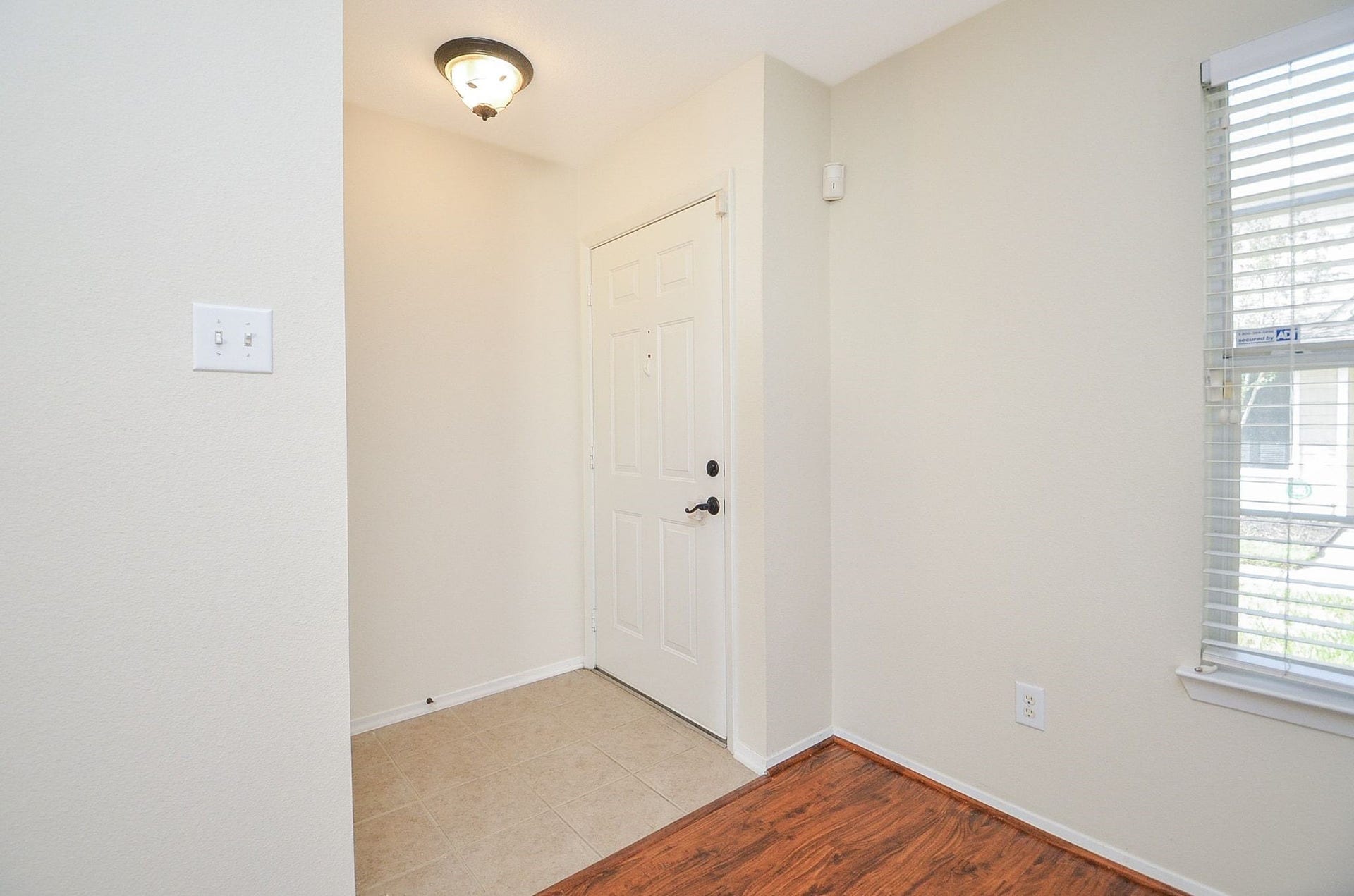 6138 Settlers Lake Circle E, Katy, TX 77449 FRONT ENTRY