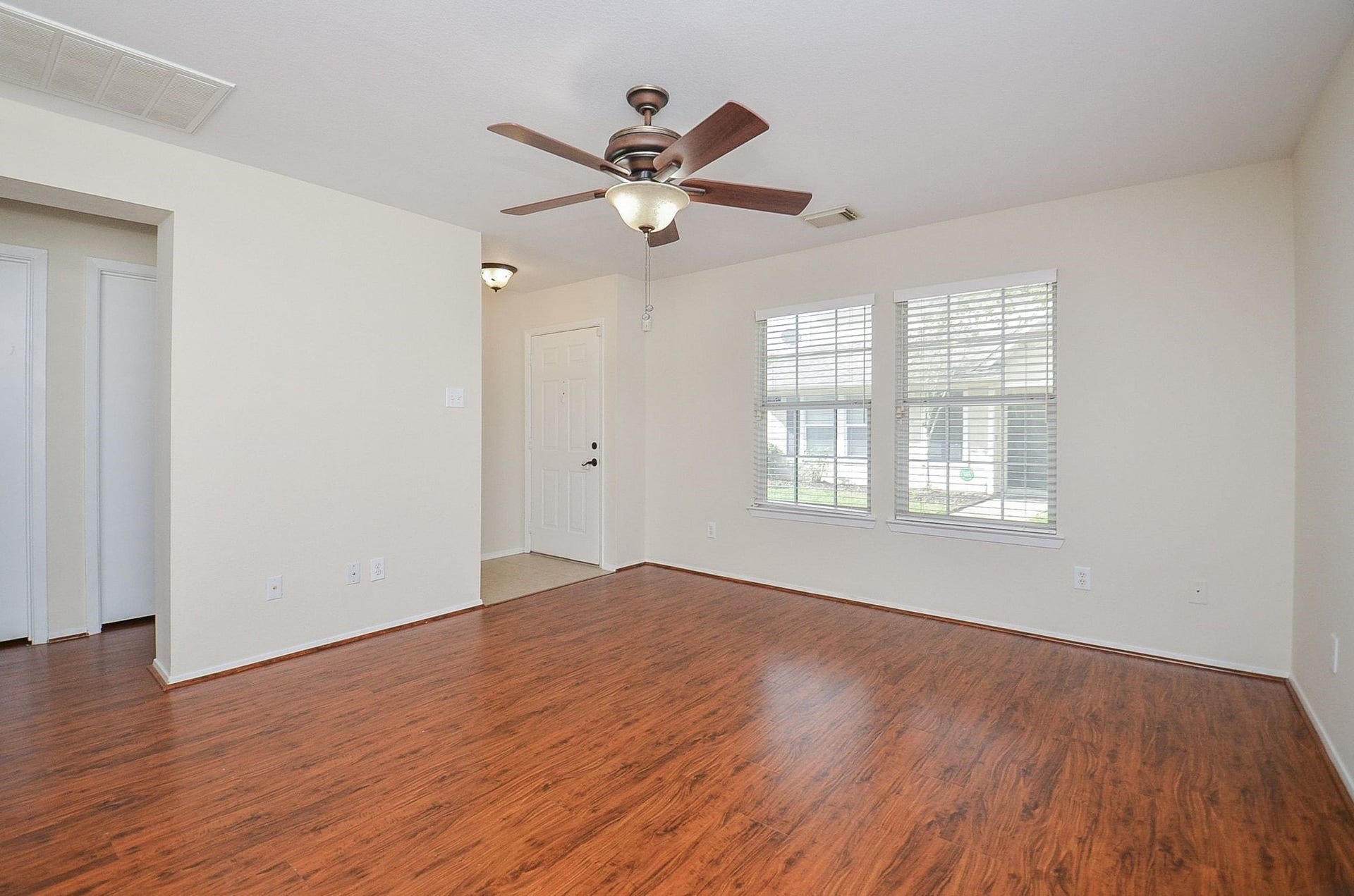 6138 Settlers Lake Circle E, Katy, TX 77449 VIEW FROM KITCHEN