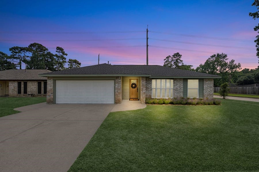 Property photo for 5202 Moonshadows Drive, Humble, TX