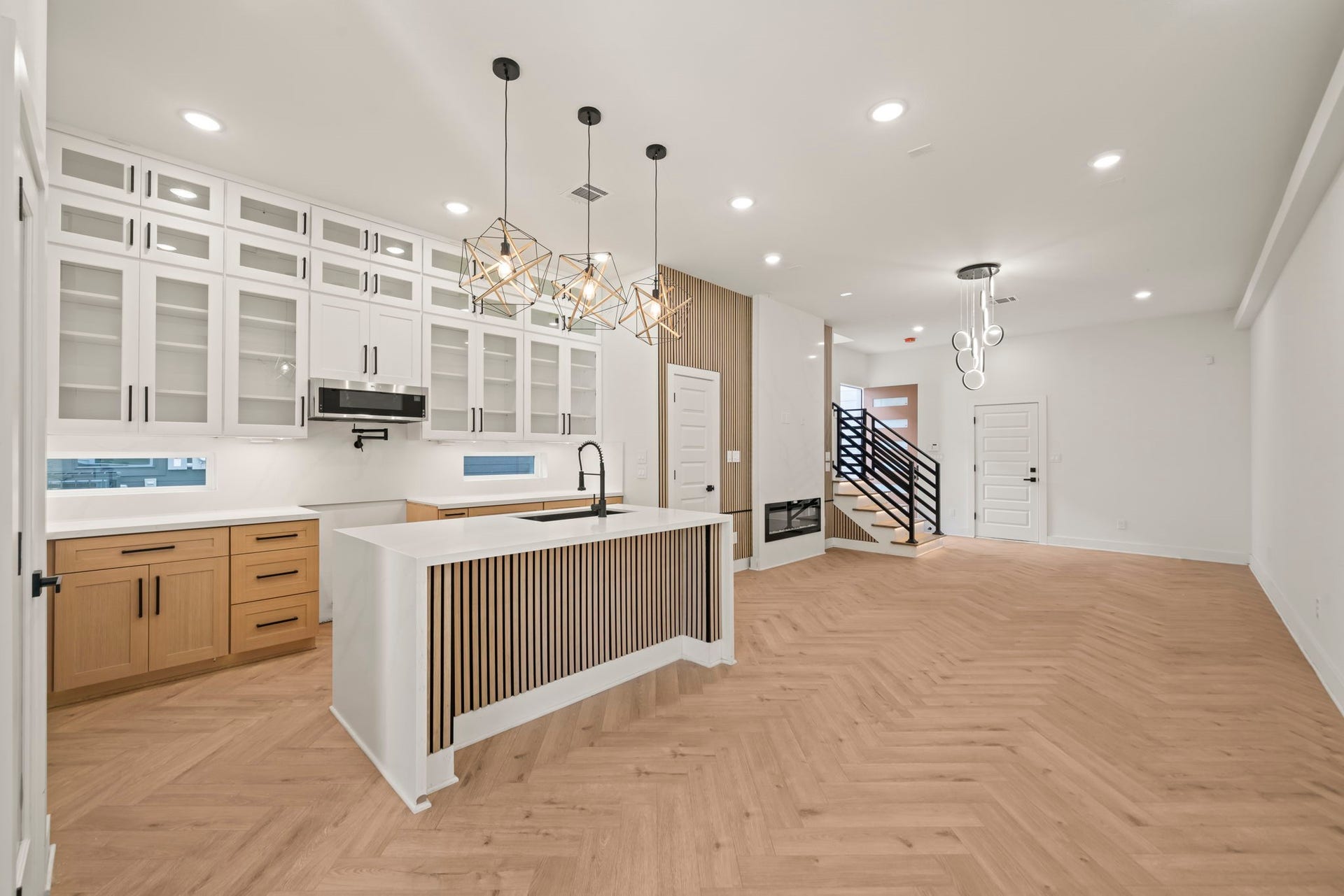 5109 Higgins Street, #ABCD, Houston, TX 77033 5109 Higgins