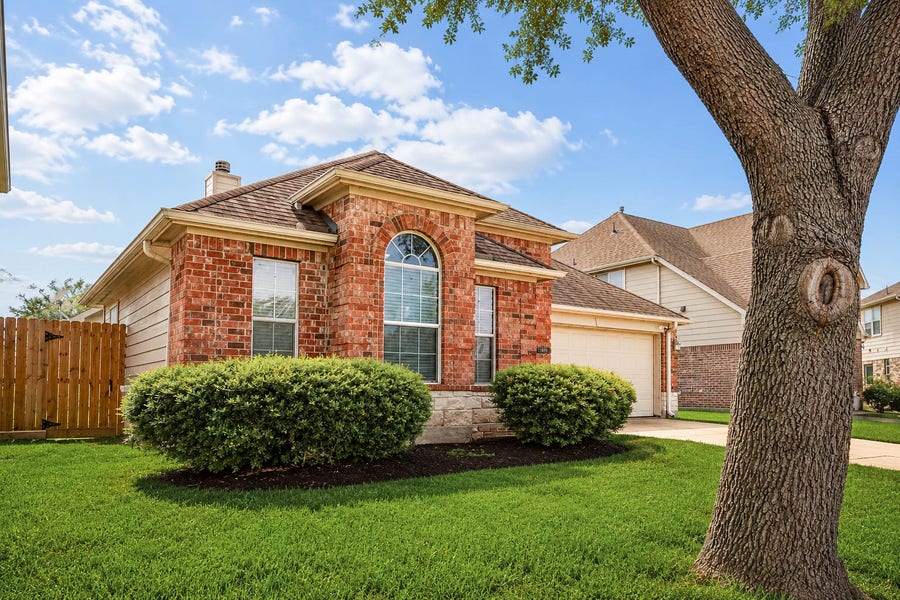 Property photo for 2706 Ridgeglen Lane, Houston, TX