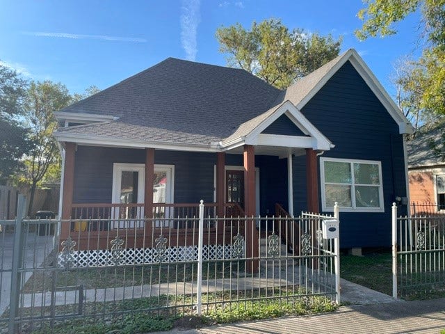 Property photo for 1607 Chapman Street, Houston, TX
