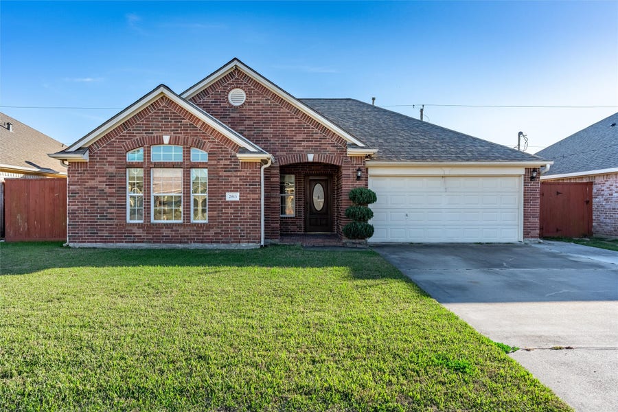 Property photo for 2813 32nd Avenue N, Texas City, TX