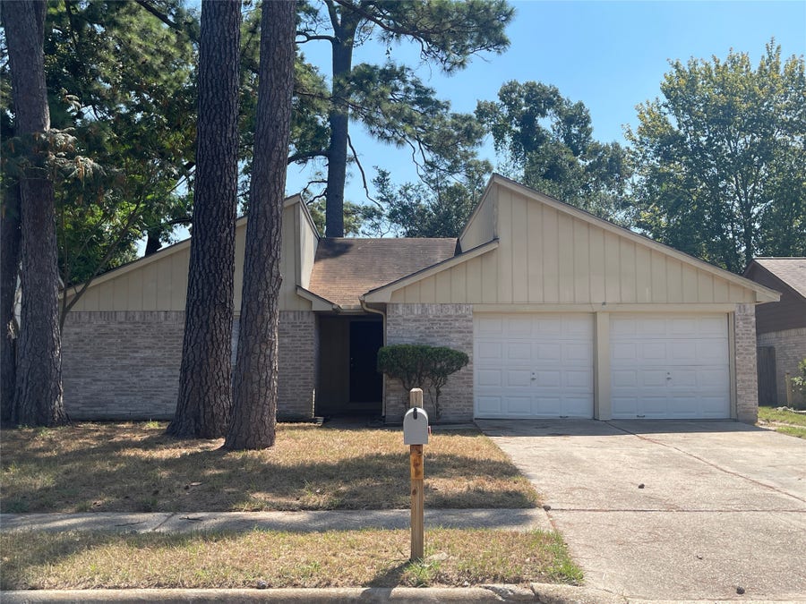 Property photo for 19010 Kemble Road, Humble, TX