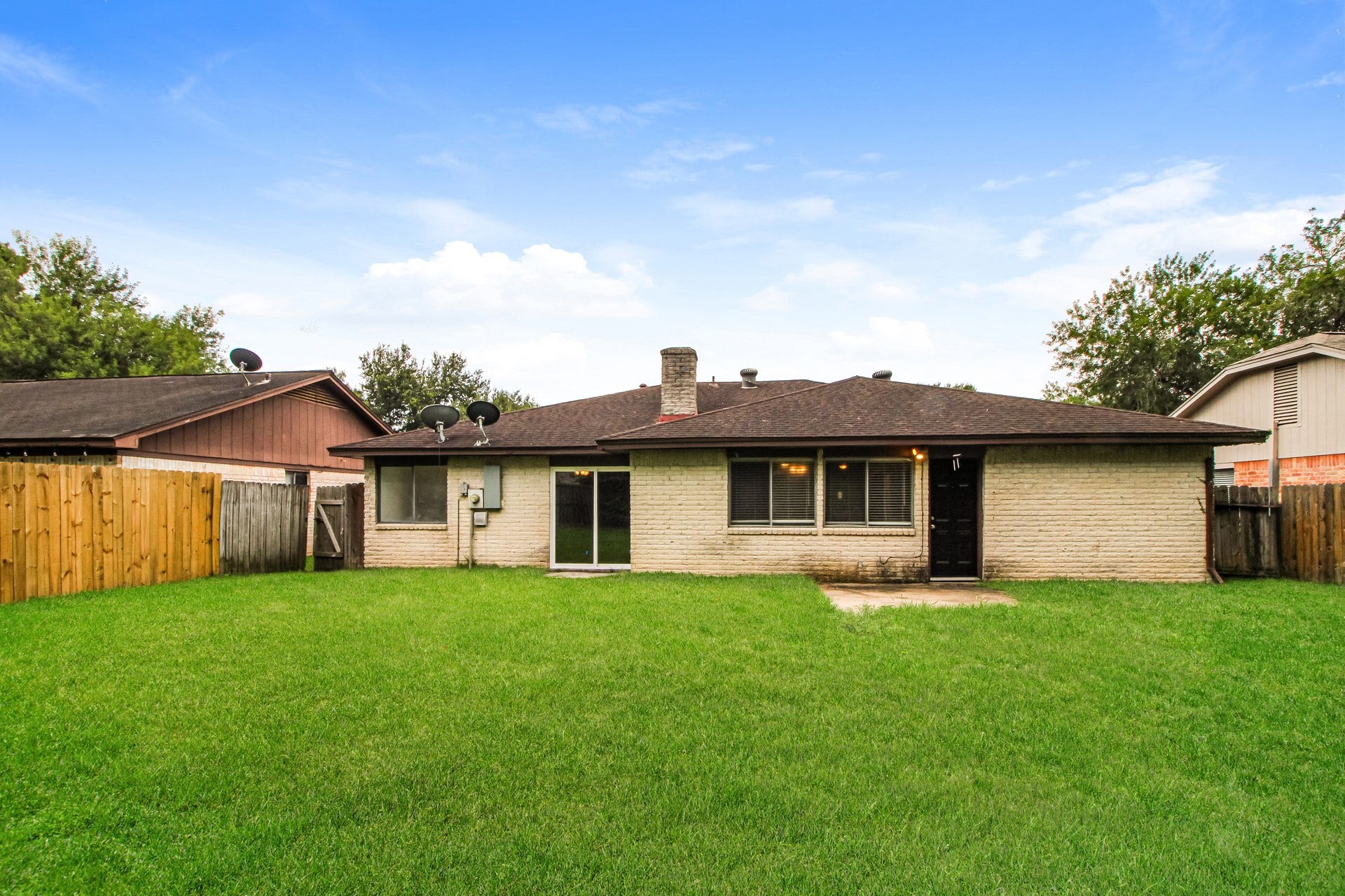 2811 E Birchdale Drive, Missouri City, TX 77489