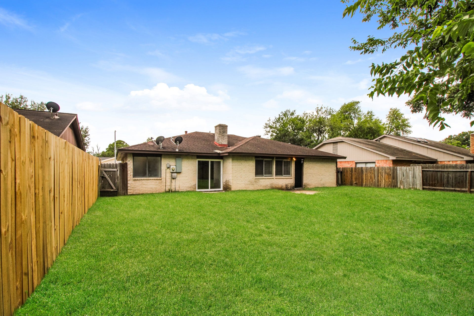 2811 E Birchdale Drive, Missouri City, TX 77489