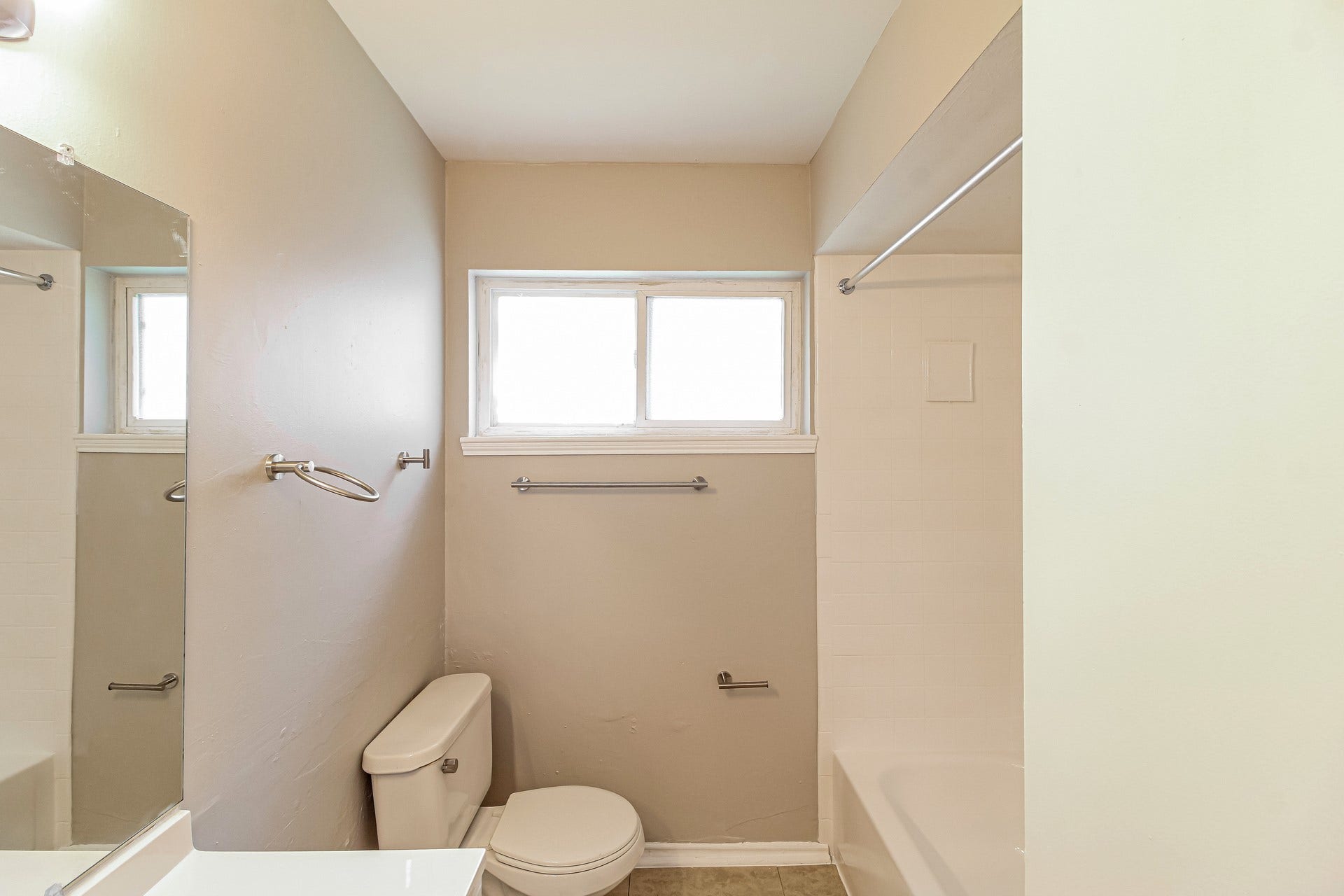 2811 E Birchdale Drive, Missouri City, TX 77489