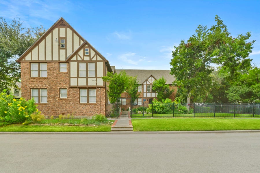 Property photo for 436 Westmoreland Street, #6, Houston, TX