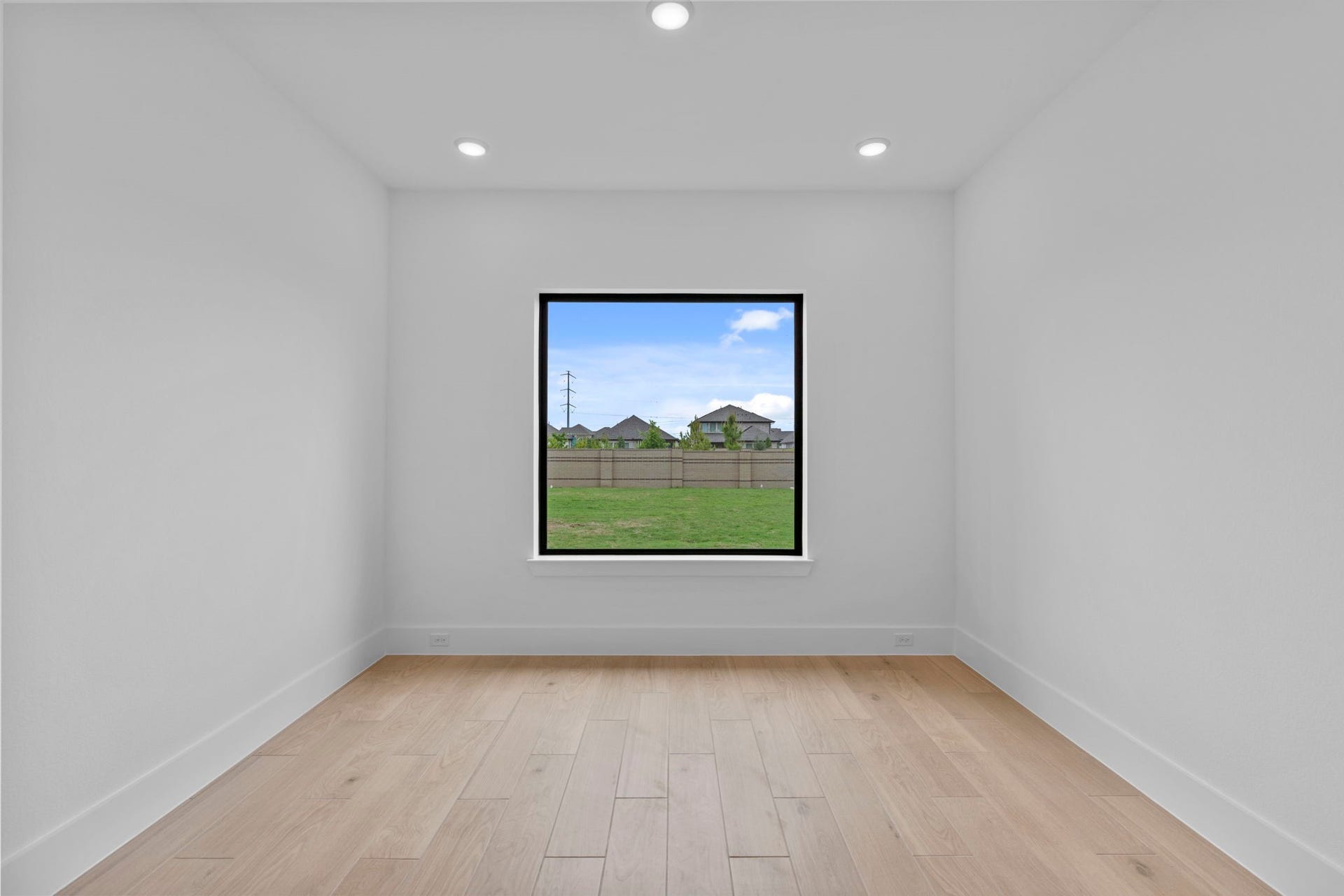11110 Openwood Lands Lane, Cypress, TX 77433 Side room inside off of the primary, perfect for a nursery,, office, or separate Livingroom.