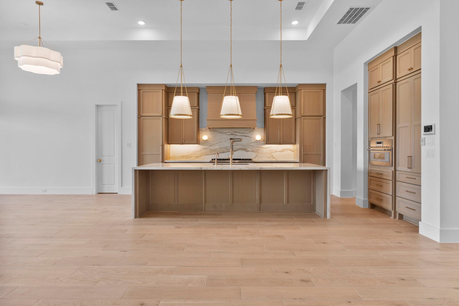 11110 Openwood Lands Lane, Cypress, TX 77433 ALL WOODLIKE TILE THROUGHOUT HOME! No Carpet anywhere!