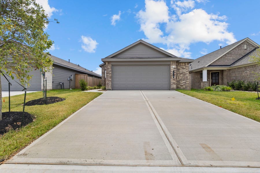 Property photo for 1718 Portia Lane, Conroe, TX