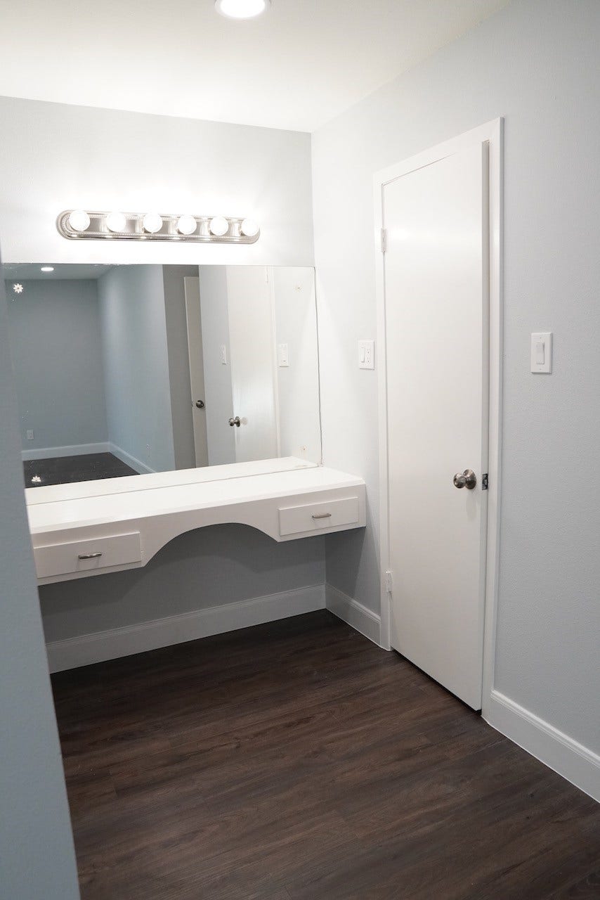 5715 Portal Drive, Houston, TX 77096 5715 Portal Drive, Houston, TX 77096