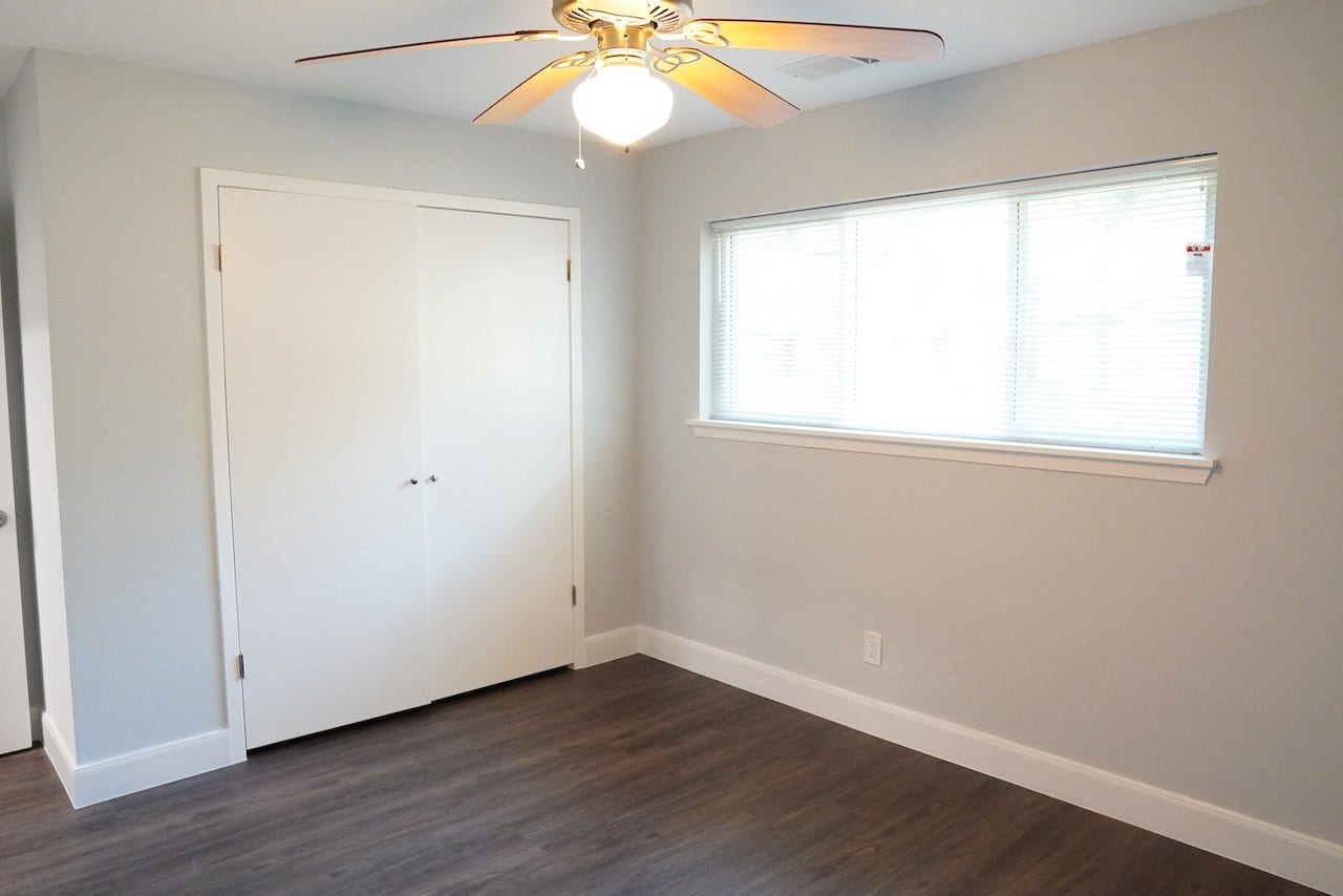 5715 Portal Drive, Houston, TX 77096 5715 Portal Drive, Houston, TX 77096