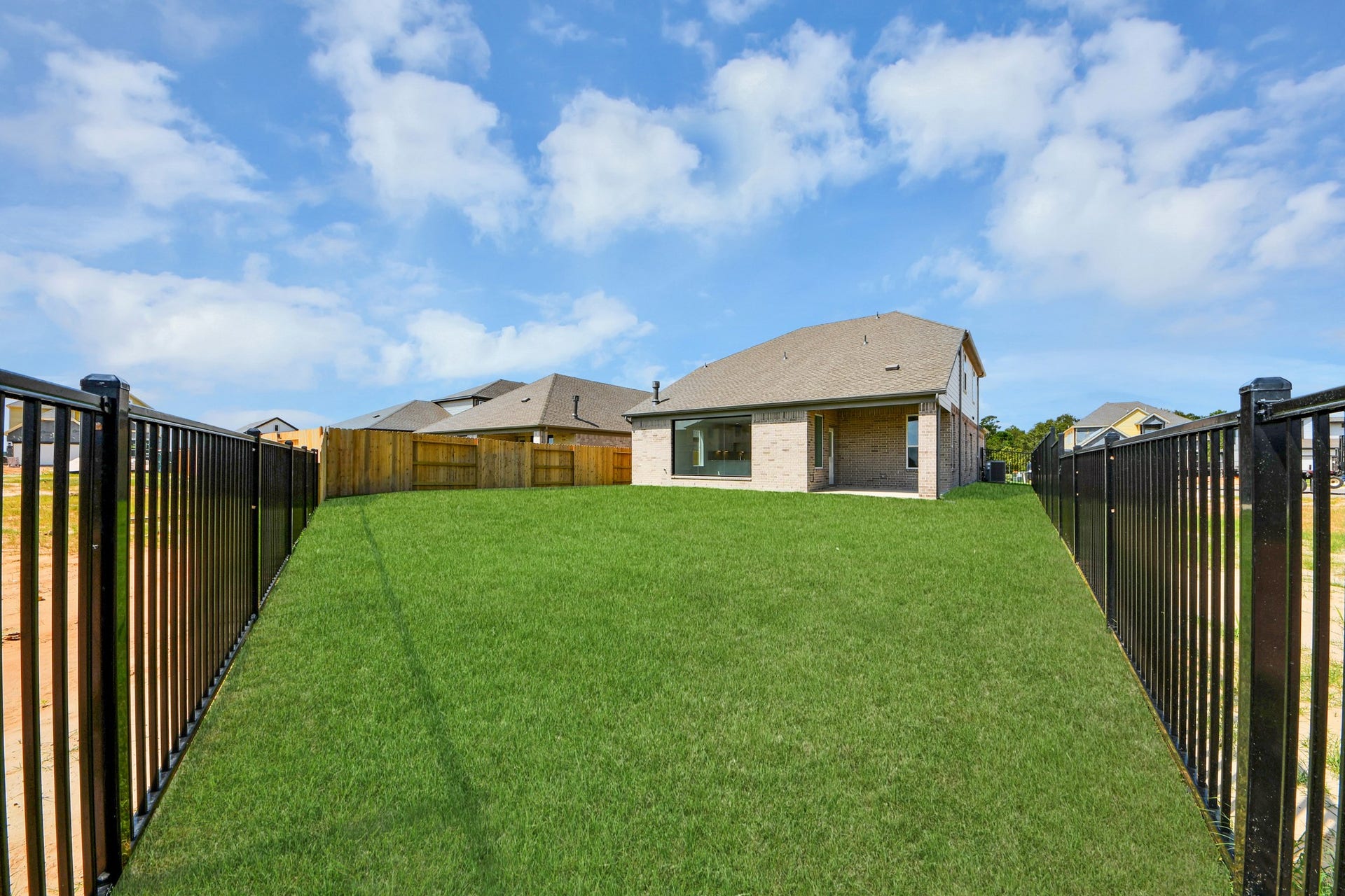 3072 Spoolwood Trail, Magnolia, TX 77355 Come and see this spacious backyard with its beautiful covered patio. There is plenty of room for the kids to play and adults to relax. Perfect for your outdoor living space, patio furniture, bbq pit, and so much more. The possibilities are endless!