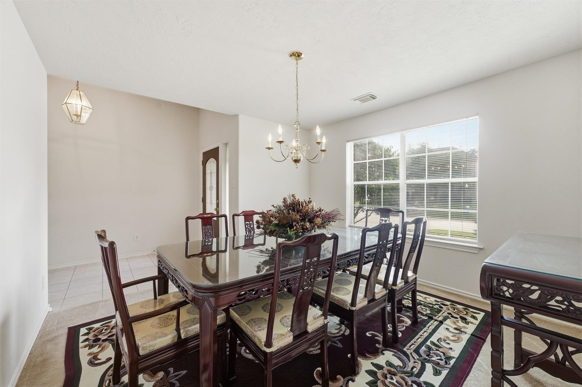 2426 Floral Ridge Drive, Spring, TX 77388 Host memorable dinners or create your ideal office in this versatile, light-filled dining room.