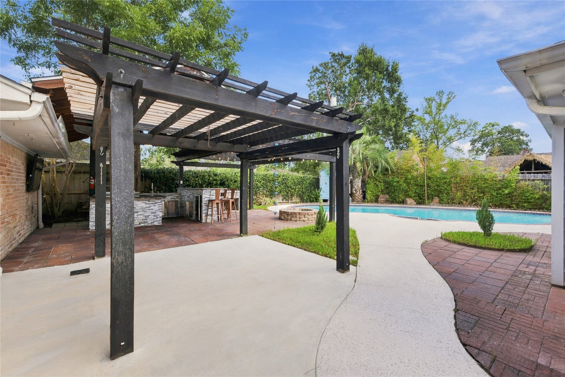 2711 WILLIAMSBURG DRIVE, Dickinson, TX 77539 2711 WILLIAMSBURG DRIVE, Dickinson, TX 77539