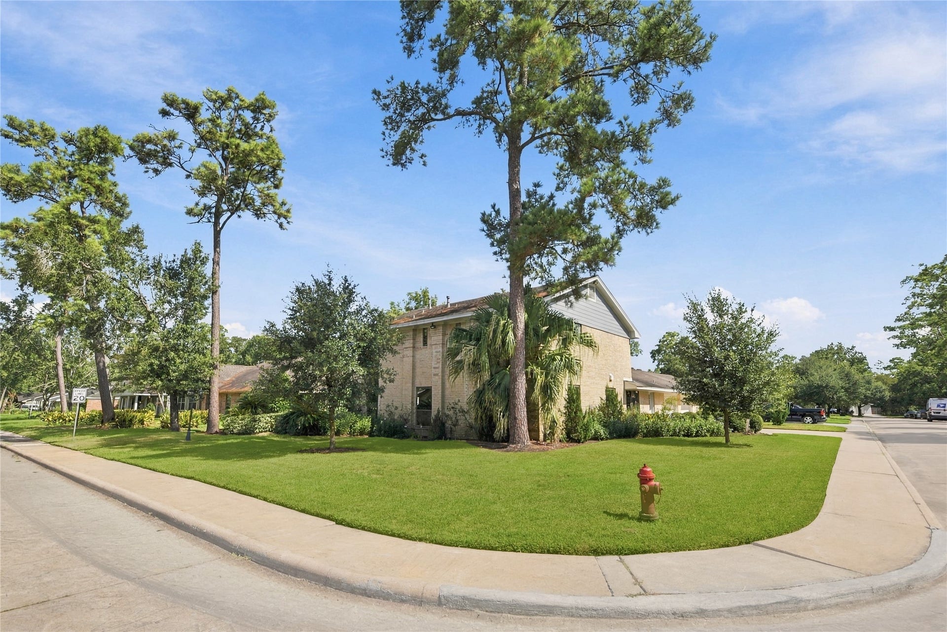 2711 WILLIAMSBURG DRIVE, Dickinson, TX 77539 2711 WILLIAMSBURG DRIVE, Dickinson, TX 77539